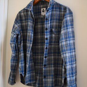 Tradlands flannel size M